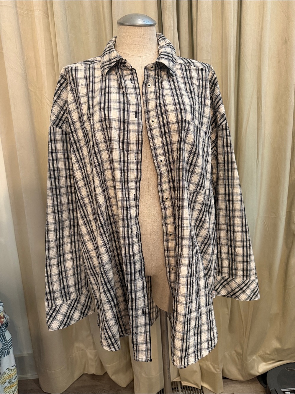 BDG Urban Outfitters XL Black & Off White Plaid Button-Down Shirt oversized